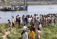 Photo of मथुरा में दर्दनाक हादसा, यमुना नदी में नाव पलटी, 10 की मौत और कई लापता