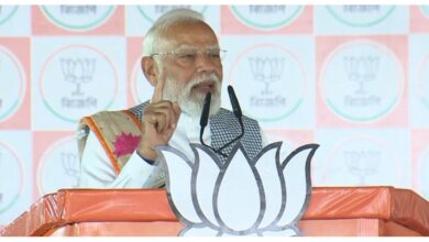 Photo of बेटियों को सरकारी नौकरी में 33% आरक्षण का वादा, बैरकपुर में TMC पर जमकर बरसे पीएम मोदी