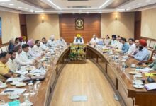 Photo of हरभजन सिंह ई.टी.ओ. की समीक्षा बैठक, सड़क निर्माण कार्य में तेजी लाने के निर्देश