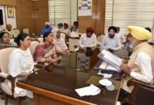 Photo of वित्त मंत्री हरपाल सिंह चीमा की कर्मचारी यूनियनों के साथ बैठकें, उचित मांगों पर जल्द कार्रवाई का दिया भरोसा