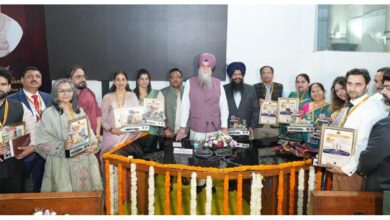 Photo of स्पीकर कुलतार सिंह संधवां ने उत्कृष्ट एवं विशिष्ट हस्तियों को भारत विभूषण सम्मान प्रदान किया