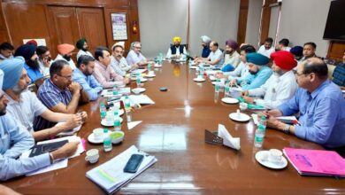 Photo of लोक निर्माण मंत्री ने सड़क निर्माण कार्यों की समीक्षा, परियोजनाओं में तेजी लाने के निर्देश