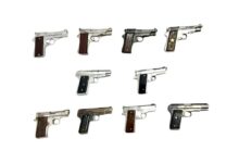 Photo of हथियार तस्करी का पर्दाफाश, बिहार सप्लायर सहित 4 आरोपी गिरफ्तार, 10 सेल्फ-लोडिंग हथियार बरामद