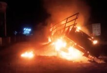 Photo of उदयपुर में चलते ट्रक में धमाका, डीजल टैंक फटने से लगी भीषण आग, पंप के सामने हादसा