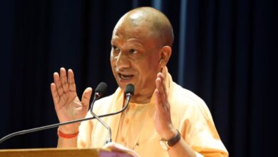 Photo of यूपी पुलिस में 1 लाख नई भर्तियों का ऐलान, लखनऊ में 936 रेडियो ऑपरेटरों को मिले नियुक्ति पत्र