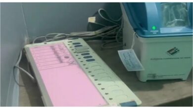 Photo of EVM में छेड़छाड़ के आरोप: BJP ने TMC पर साधा निशाना, कई बूथों पर पुनर्मतदान के आदेश