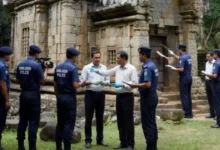 Photo of बांग्लादेश में मंदिर के केयरटेकर का संदिग्ध हालात में पेड़ से लटका मिला शव, जांच जारी