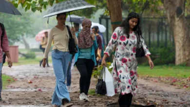 Photo of दिल्ली-NCR में बूंदाबांदी और तेज हवाएं, 2 दिन तक बारिश का अलर्ट