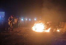 Photo of मिर्जापुर में दहलाने वाला हादसा: ट्रक ने कई गाड़ियों को मारी टक्कर, 11 लोगों की मौत, कई लोग जिंदा जले