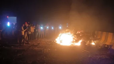 Photo of मिर्जापुर में दहलाने वाला हादसा: ट्रक ने कई गाड़ियों को मारी टक्कर, 11 लोगों की मौत, कई लोग जिंदा जले