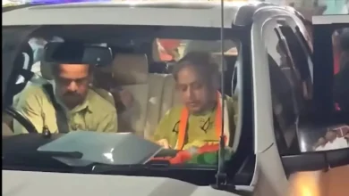 Photo of केरल में शशि थरूर के काफिले पर हमला, गाड़ी रोककर गनमैन से मारपीट