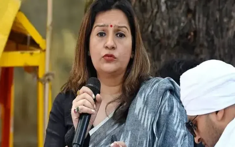 Priyanka Chaturvedi :