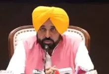 Photo of ईडी छापों पर भड़के भगवंत मान, बोले- भाजपा पंजाब को डराने की कोशिश कर रही है, राज्य नहीं झुकेगा
