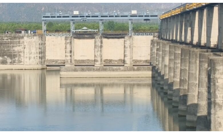 Hathini Kund Barrage :