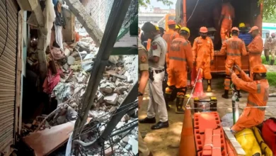 Photo of साकेत में छह मंजिला इमारत ढही, एक की मौत, 60 से अधिक लोगों के दबे होने की आशंका  