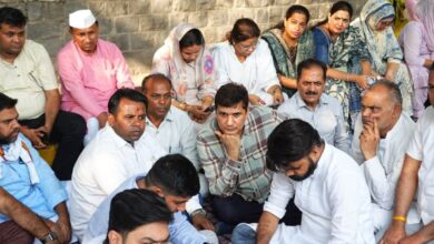 Photo of बच्ची से रेप मामले में ‘‘आप’’ महिला पार्षदों के साथ राज भवन पहुंचे सौरभ भारद्वाज, घंटों इंतजार के बाद भी नहीं मिले एलजी