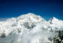 Photo of माउंट मैकिनले से फिसलकर गिरे 4 पर्वतारोही, 3 की मौत, एक गंभीर रूप से घायल