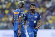 Photo of मुंबई इंडियंस की IPL 2026 में बिगड़ी हालत, प्लेऑफ की दौड़ से बाहर होने का खतरा