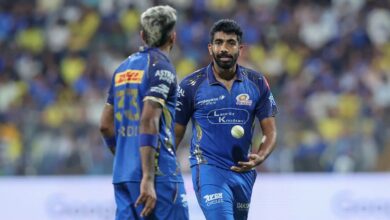 Photo of मुंबई इंडियंस की IPL 2026 में बिगड़ी हालत, प्लेऑफ की दौड़ से बाहर होने का खतरा