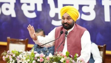 Photo of विश्व हाइपरटेंशन दिवस, पंजाब की मुख्यमंत्री सेहत योजना 40 से 90 वर्ष से अधिक आयु के मरीज़ों के लिए बनी सहारा, 98 वर्षीय मरीज़ भी लाभान्वित