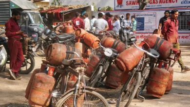 Photo of LPG को लेकर सरकार का सख्त नया नियम लागू! एक गलती पर कट सकता है कनेक्शन, उपभोक्ताओं को तुरंत करना होगा यह काम