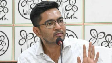 Photo of कलकत्ता हाईकोर्ट से अभिषेक बनर्जी को राहत, अमित शाह टिप्पणी मामले में पुलिस कार्रवाई पर रोक