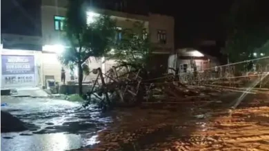 Photo of जयपुर में आंधी-बारिश का कहर: सड़क पर गिरे बिजली के तार से करंट लगने पर बाइक सवार की मौत