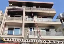 Photo of दिल्ली के विवेक विहार में दर्दनाक आग हादसा: 6 फ्लैट जलकर राख, 9 लोगों की मौत, कई घायल