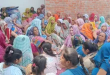 Photo of जाति पूछकर सहपाठियों ने की युवक की पिटाई, आहत छात्र ने की खुदकुशी