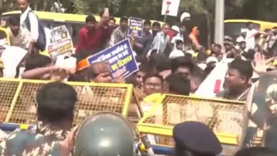 Photo of TRE-4 भर्ती में देरी पर बवाल, पटना में छात्रों का उग्र प्रदर्शन, पुलिस ने किया लाठीचार्ज