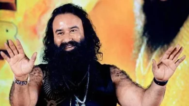 Photo of बाबा राम रहीम 16वीं बार पैरोल पर बाहर, सुनारिया जेल से सिरसा डेरे पहुंचे