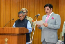 Photo of पंजाब के राज्यपाल ने पीपीएससी के नव-नियुक्त गैर-सरकारी सदस्य को पद की शपथ दिलाई