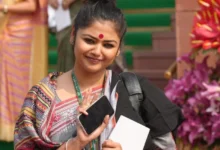 Photo of ‘वादा करो’ गानें से BJP पर तंज कसने वाली सायोनी घोष ने बदल लिया पाला, TMC में मची हलचल