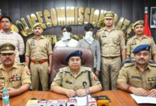 Photo of नोएडा में वाहन चोरी गिरोह का भंडाफोड़, दो शातिर चोर गिरफ्तार, 11 बाइक समेत हथियार बरामद