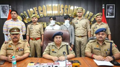 Photo of नोएडा में वाहन चोरी गिरोह का भंडाफोड़, दो शातिर चोर गिरफ्तार, 11 बाइक समेत हथियार बरामद