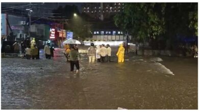 Photo of मुंबई में मॉनसून की दस्तक के साथ तेज बारिश, कई इलाकों में जलभराव, IMD अलर्ट जारी