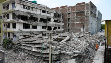 Photo of Saket Building Collapse : सैदुलाजाब में चार मंजिला इमारत गिरने से 6 की मौत, कई घायल, दो इंजीनियर सस्पेंड