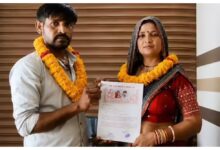 Photo of पत्नी को छोड़ सास से कोर्ट मैरिज, सोशल मीडिया पर ऐलान के बाद दोनों फरार