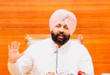 Photo of मनमानी फीस वसूली पर पंजाब सरकार का एक्शन, स्कूलों को अतिरिक्त फीस करने होंगे रिफंड