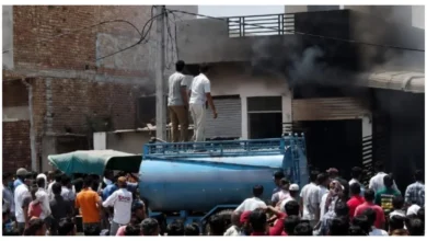 Photo of जयपुर के खो नागोरियान में पटाखा फैक्ट्री में भीषण आग, 3 की मौत, कई झुलसे और फंसे