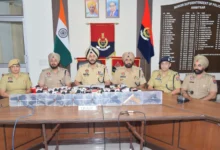 Photo of अमृतसर में हथियार तस्करी और हवाला नेटवर्क का भंडाफोड़, 4 आरोपी गिरफ्तार