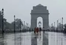Photo of दिल्ली में आज बारिश का अलर्ट, अगले 7 दिनों में तापमान बढ़ने से उमस और गर्मी बढ़ने की संभावना