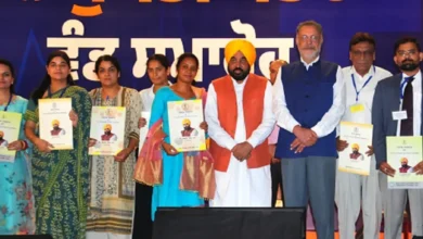 Photo of पंजाब की महिला सरकारी कर्मचारियों को बड़ी राहत, घर से 40 किमी के दायरे में होगी तैनाती