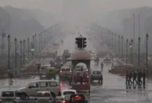 Photo of दिल्ली-NCR में तेज आंधी के साथ हुई झमाझम बारिश, IMD ने अगले दो दिन के लिए जारी किया अलर्ट  