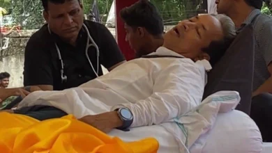 Photo of इस्तीफे की मांग बनी जान की दुश्मन, सोनम वांगचुक की हालत गंभीर, हाईकोर्ट में दायर हुई PIL