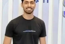 Photo of गुरुग्राम में युवती की चाकू मारकर हत्या, आरोपी का शव रेलवे ट्रैक पर मिला