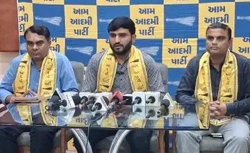 Photo of वलसाड बाढ़ त्रासदी में 45 से अधिक लोगों की मौत, AAP ने 1 करोड़ रुपये मुआवजे की मांग की