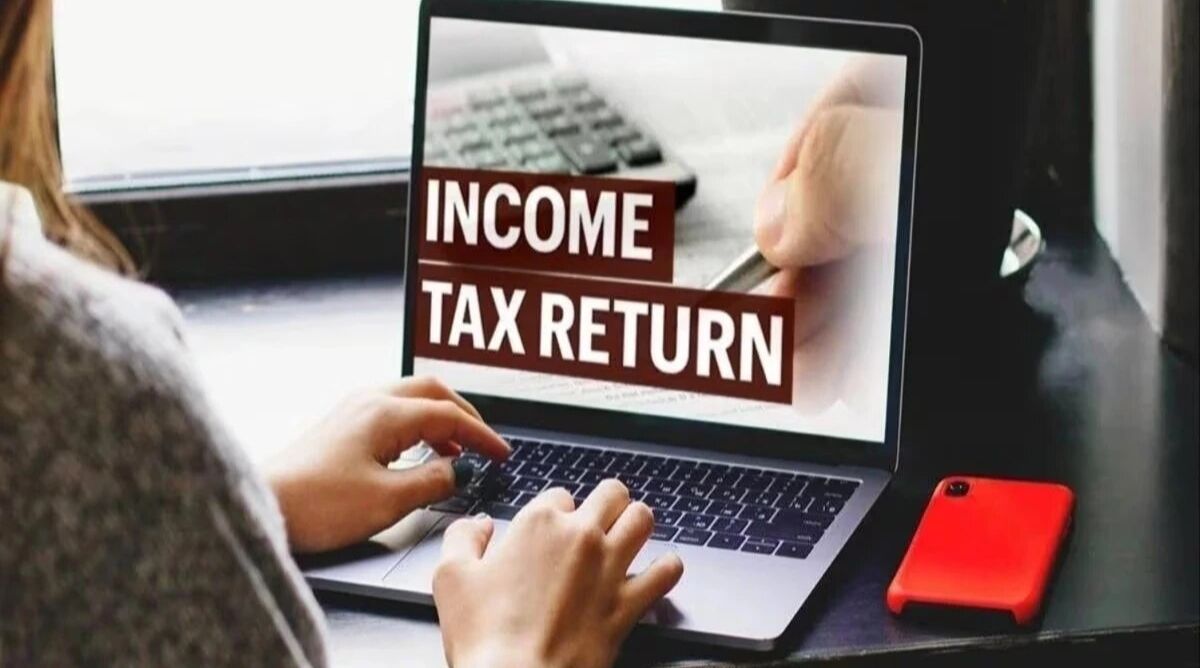 ITR भरते समय न करें ये गलतियां, वरना लग सकता है हजारों रुपये का जुर्माना