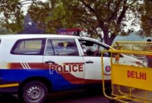 Photo of दिल्ली पुलिस की बड़ी कार्रवाई, नकली डॉक्यूमेंट गिरोह का पर्दाफाश, 20 रुपए में आधार 15 में वोटर ID, असली से मिलता-जुलता