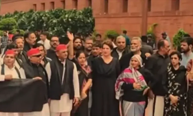 Opposition Protest Parliament :